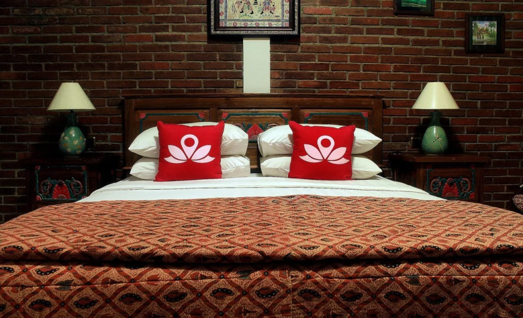 Reddoorz Plus Near Politeknik Negeri Bandung