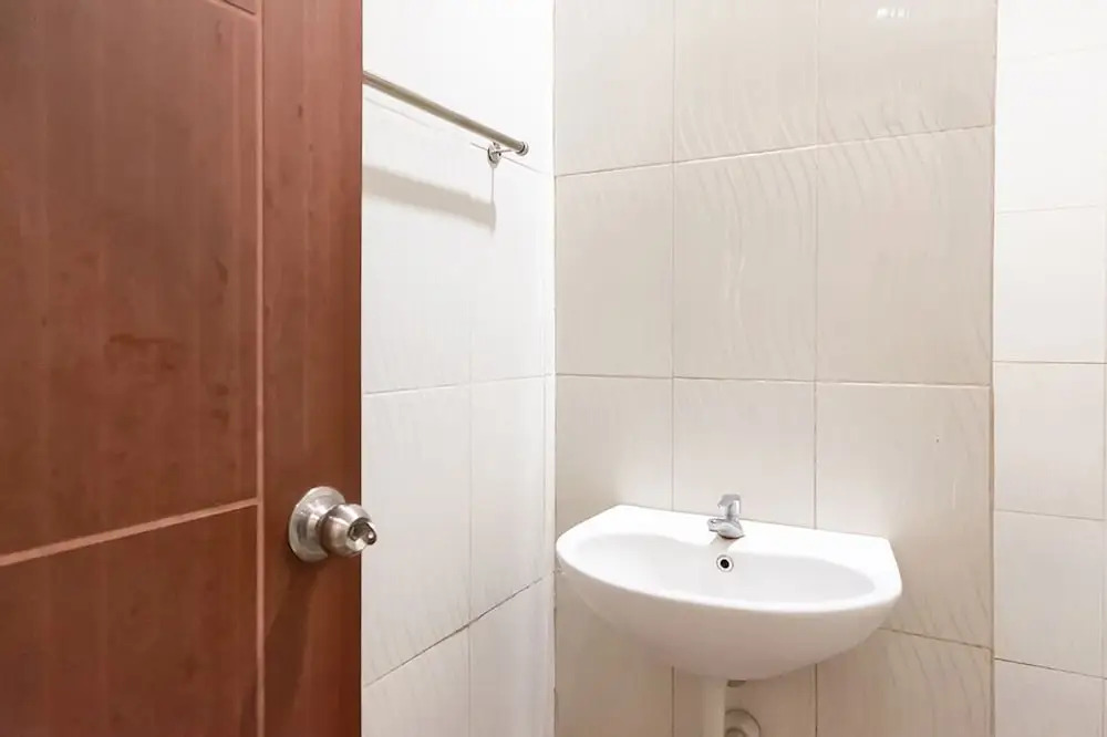 TwoSpaces Living at Toedjoeh Enam Homestay Syariah
