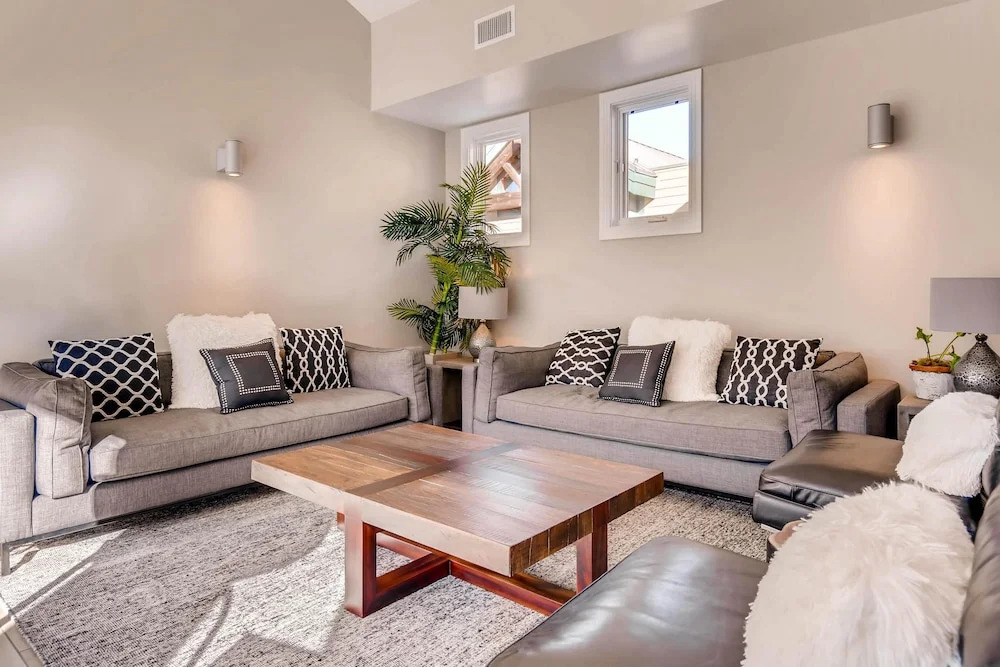820 Park Ave #204 by Park City Lodging