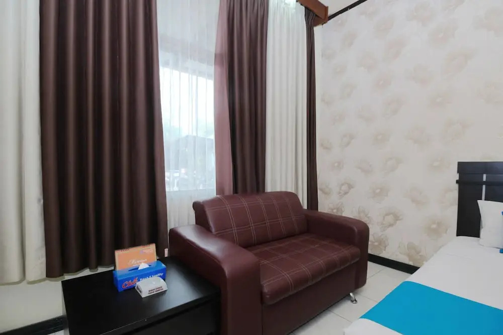 Airy Kaliwates Hayam Wuruk 38 Jember