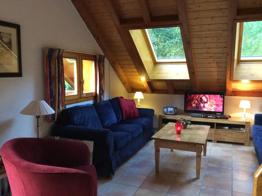 Mountain Chalet, hidden among the trees, with stunning views over lake