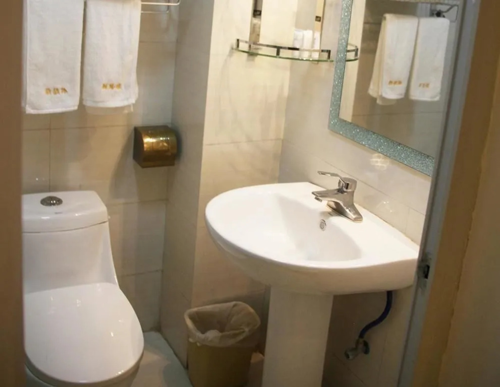 Yiluyuan Apartment Hotel