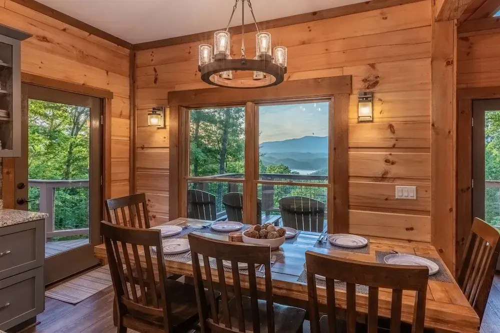 Luxury 3 2 5 Cabin Lake Views Theatre Gameroom