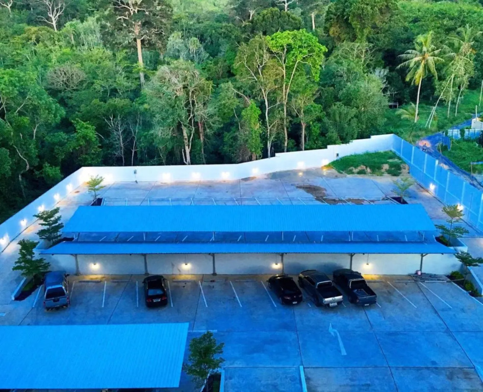 Coastal 1bed Infinity Pool Walk to Great Beach