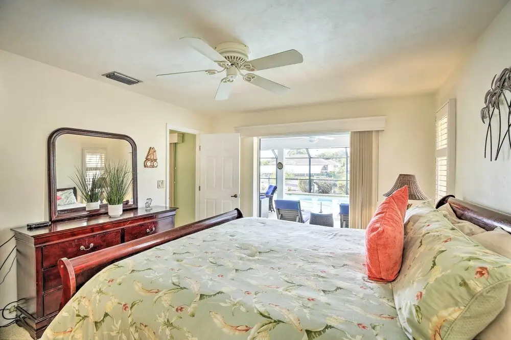 Dock Access & Pool: Cape Coral Retreat
