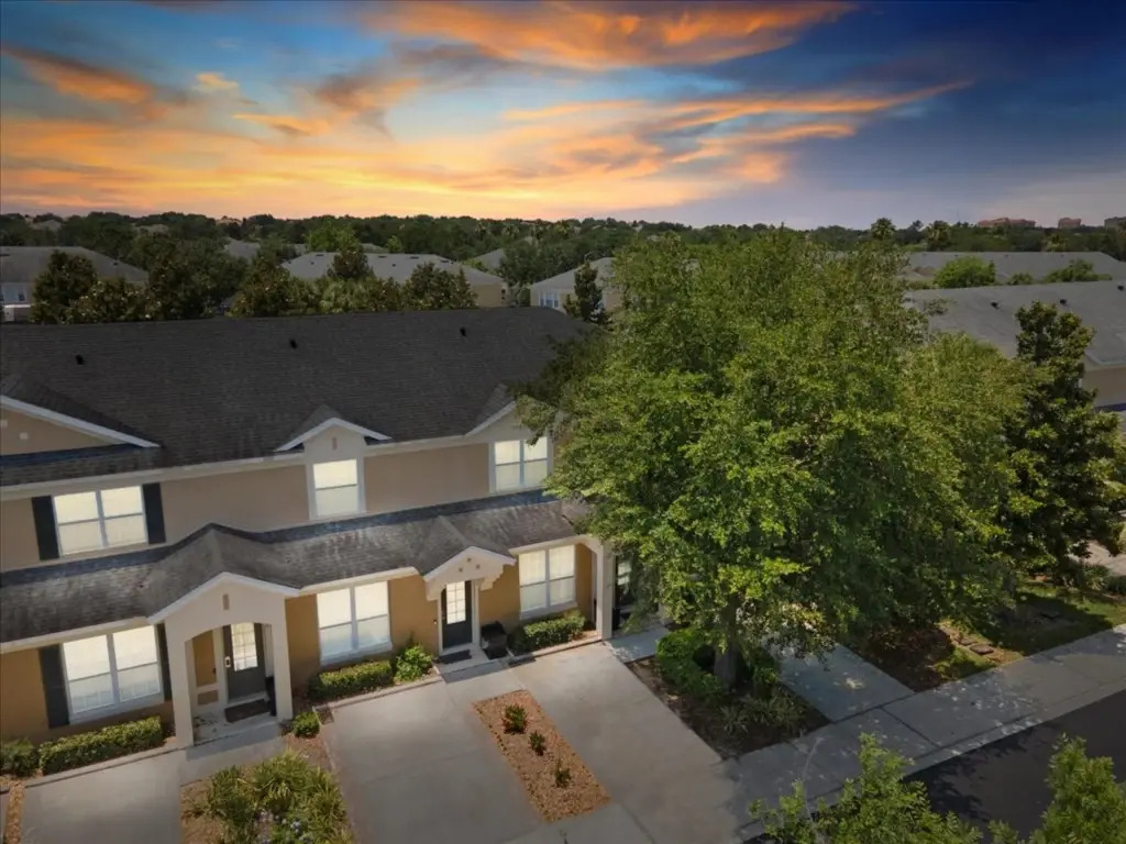 3 Bedrooms 3 Bathrooms Windsor Hills 2554 ML