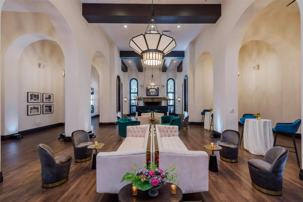 Hotel Figueroa, Unbound Collection by Hyatt