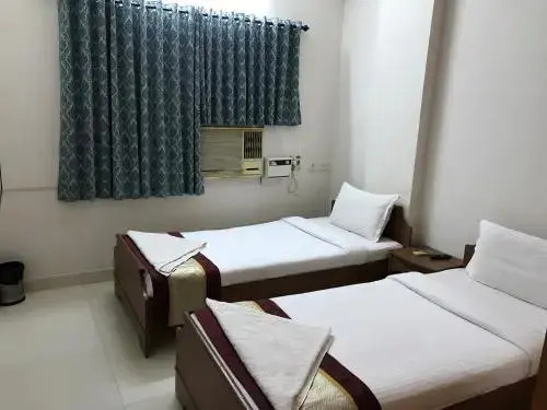 SHORTstay Apartments Rooms near Apollo shankara Nethralaya hospitalsGreams Road