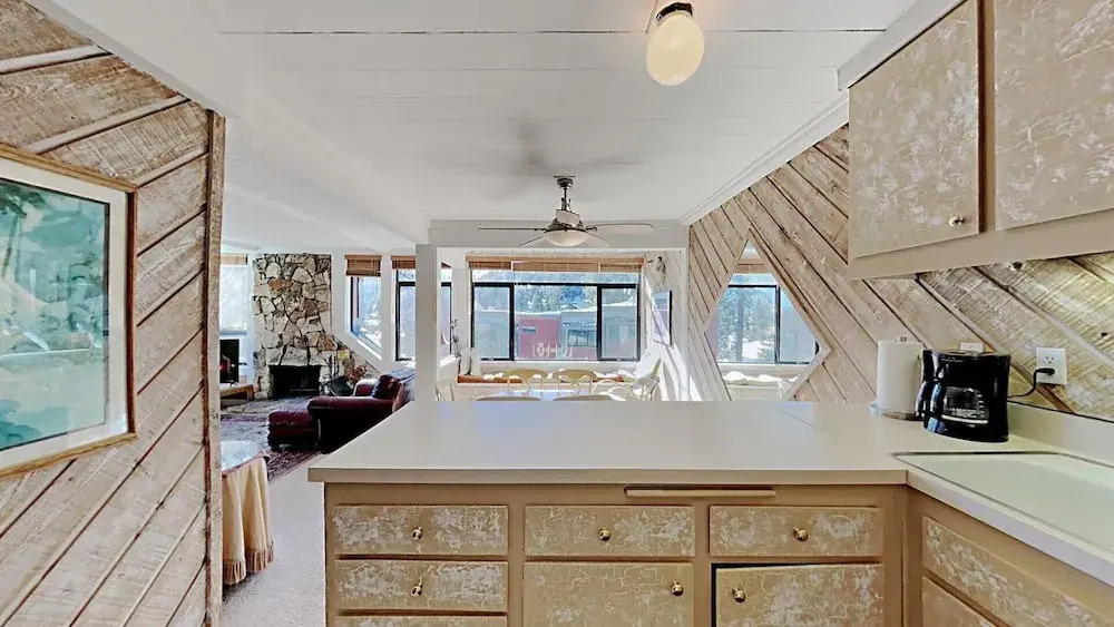 584 2 Bedroom Home