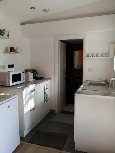 Studio with free parking. Nice terrace.