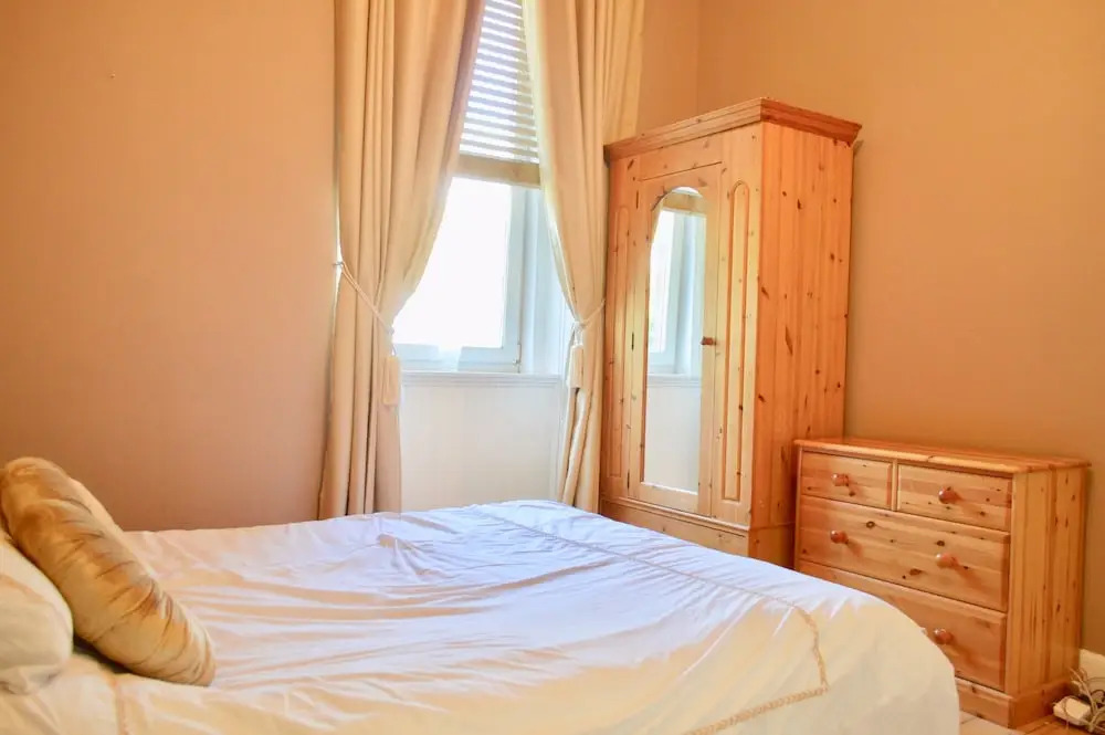 Central 1 Bedroom Flat Sleeps 2