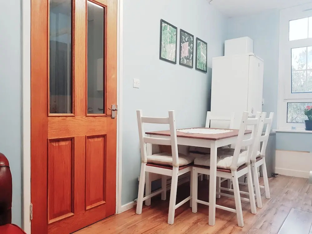 Thistle City London Apartment