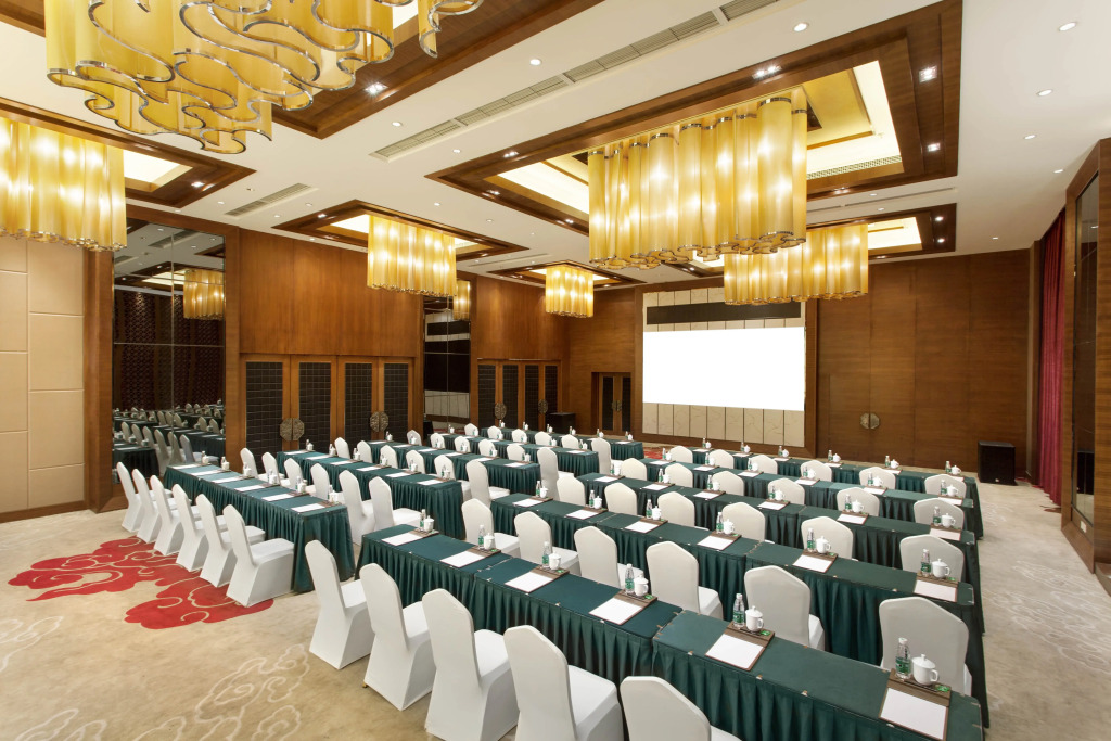 Crowne Plaza Yading