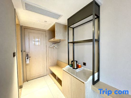Vienna Hotel （Hanchuan Xinhe Store）