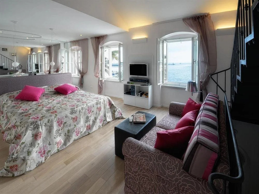 Apartments Iva