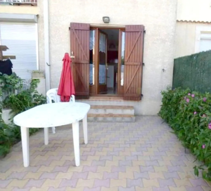 Apartment With One Bedroom In Valras Plage With Enclosed Garden 600 M From The Beach