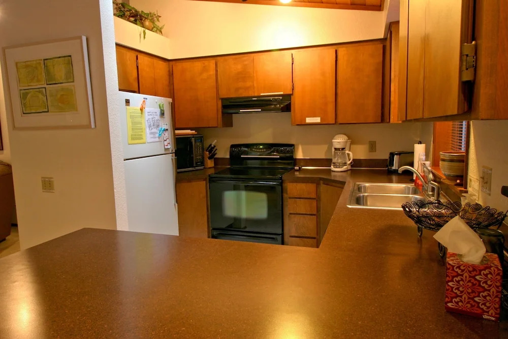 Snowline Cabin 23 - Great Cabin With hot Tub, Game Room, Wifi and Sauna