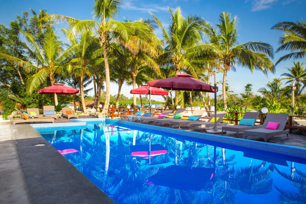 Aquana Beach Resort