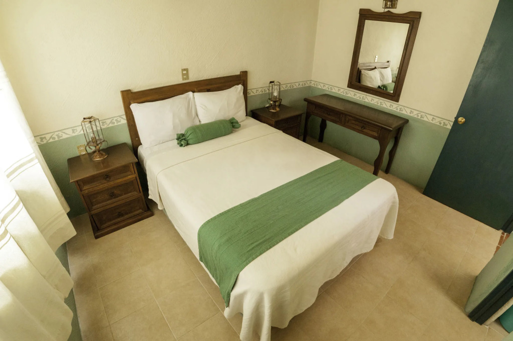 Villas del Sol Hotel & Bungalows