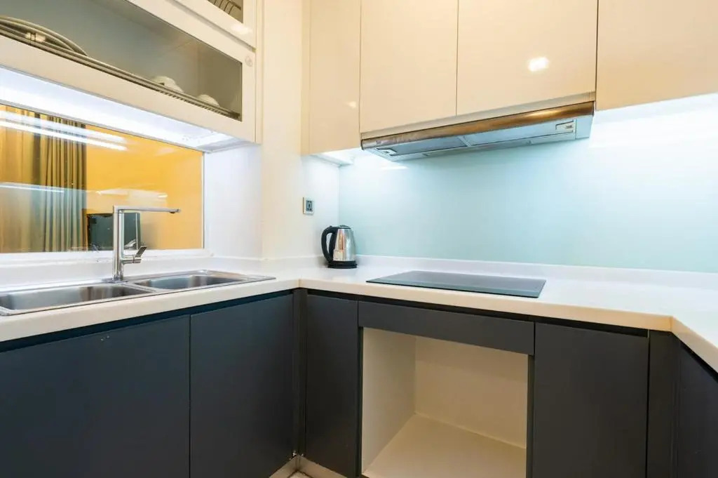 Vinhomes Landmark 81 Apartments- Christine Home