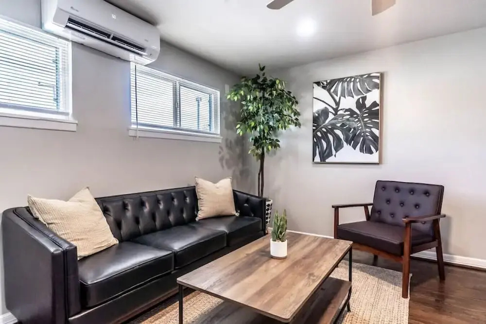 Spacious Apt Home 6 Min From Medical Center!