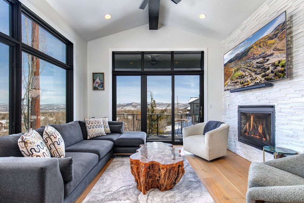 Frost Haven 4 Bedroom Townhouse