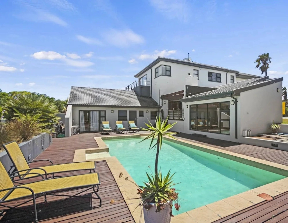 Dream House on the Ocean - No Load Shedding
