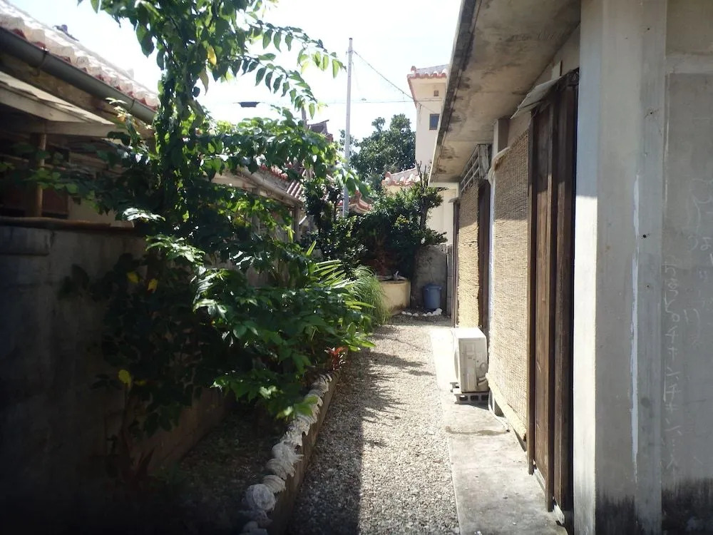 Chura Akagawara