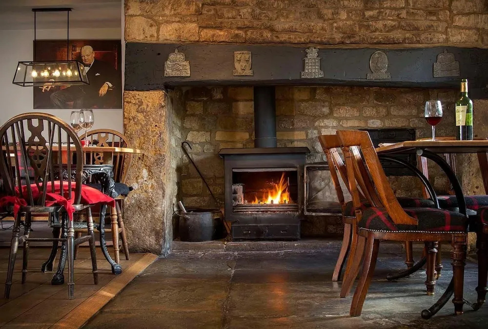 The Churchill Arms