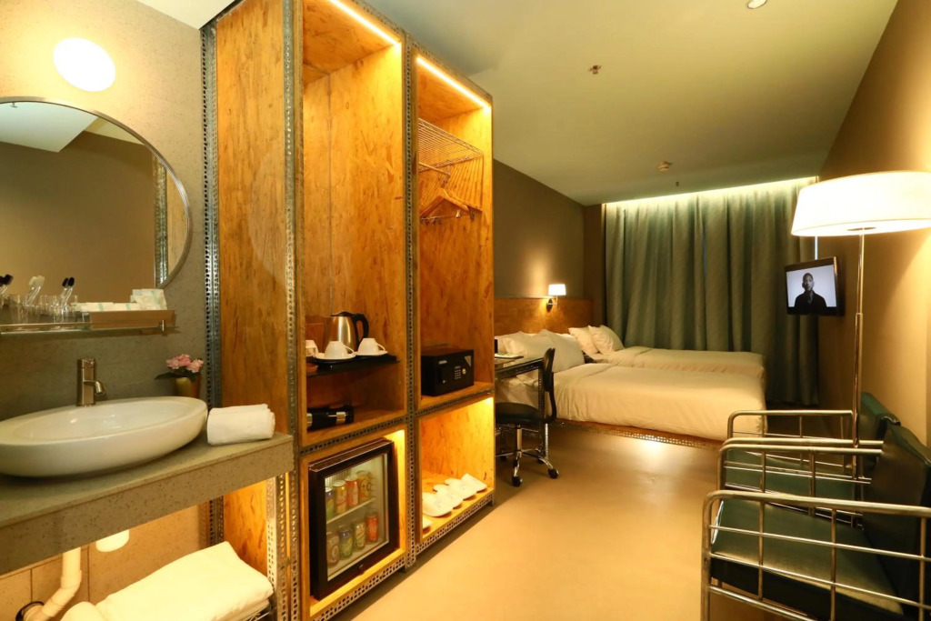 IND Hotel
