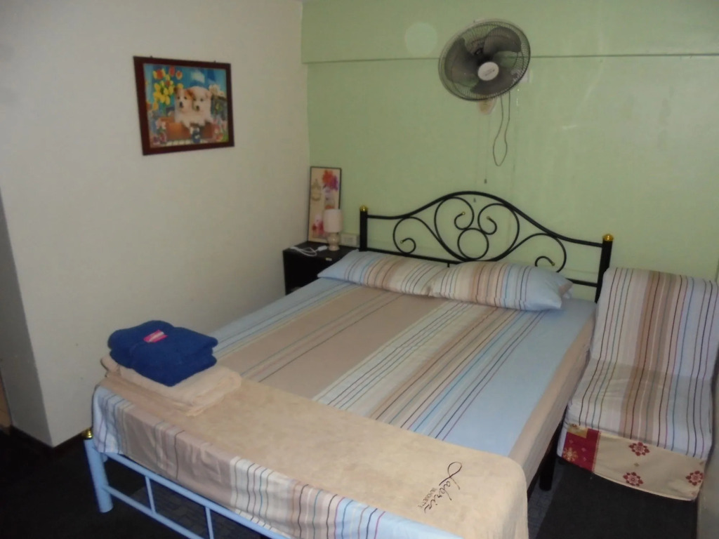 PS Guesthouse and Bar