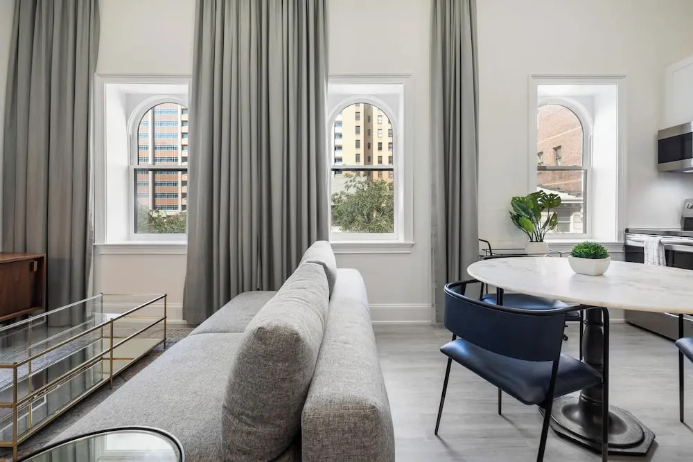 Sosuite at French Quarters - Rittenhouse Square