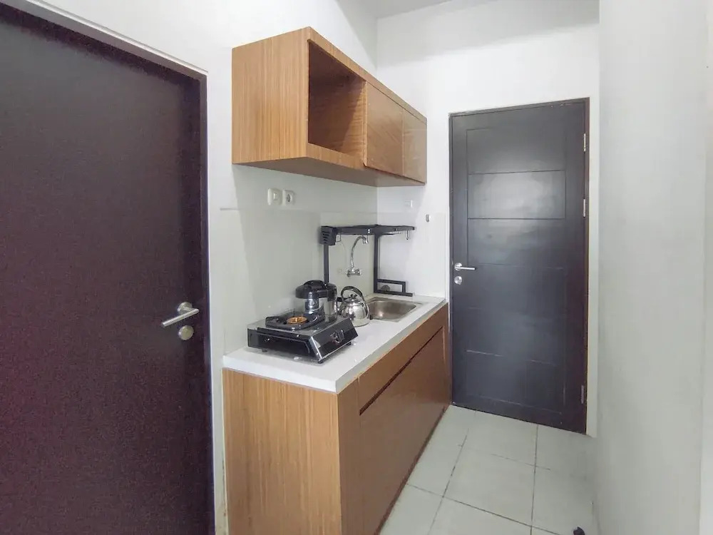 Homey Studio With Easy Pool Access Apartment At Suncity Residence