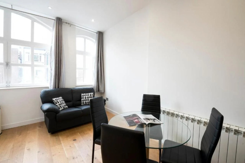 Barbican by Excel Apartments