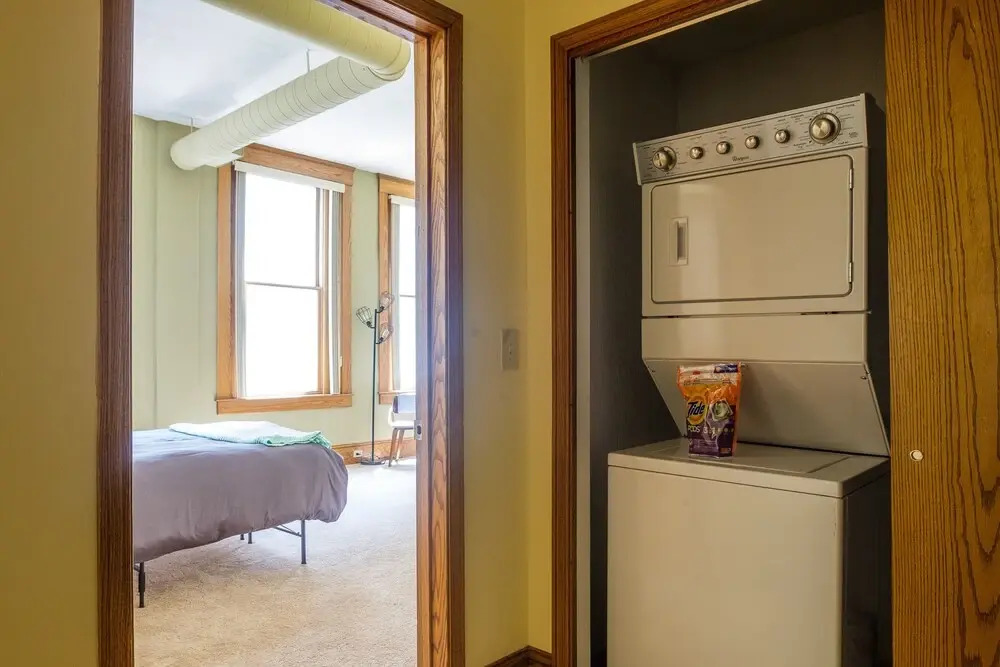FRONTDESK 2063 East 4th Street Apts Downtown Cleveland