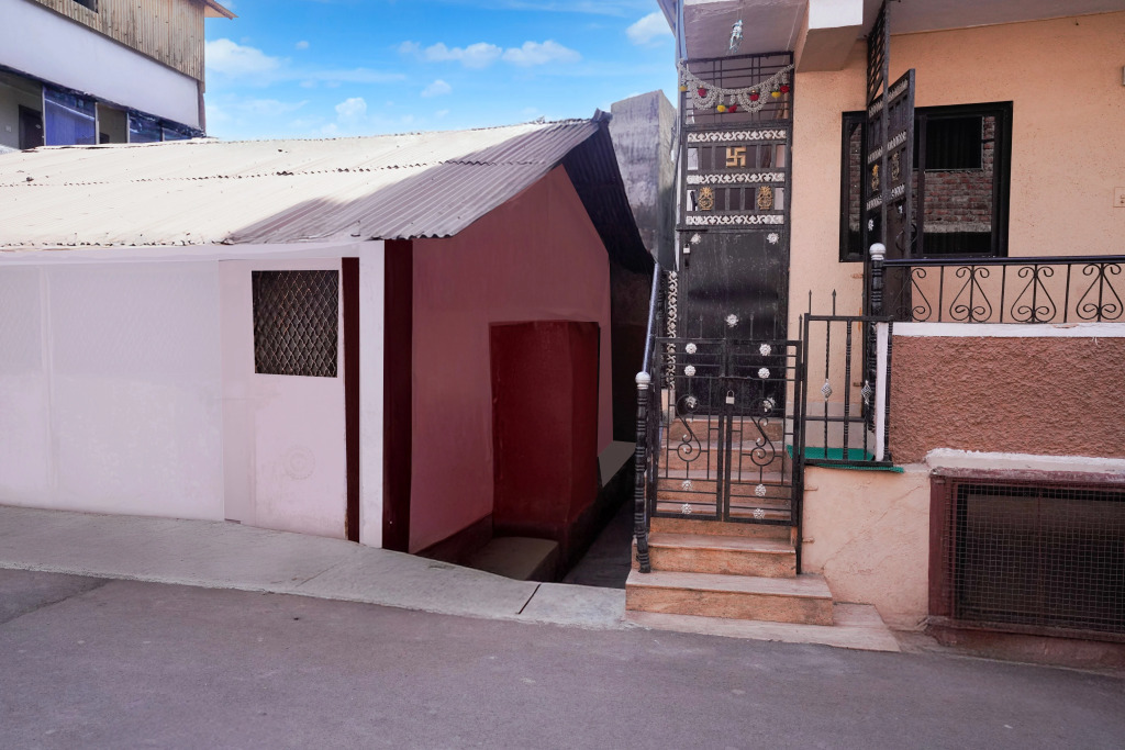 OYO Flagship 70287 Hotel Impact Palace