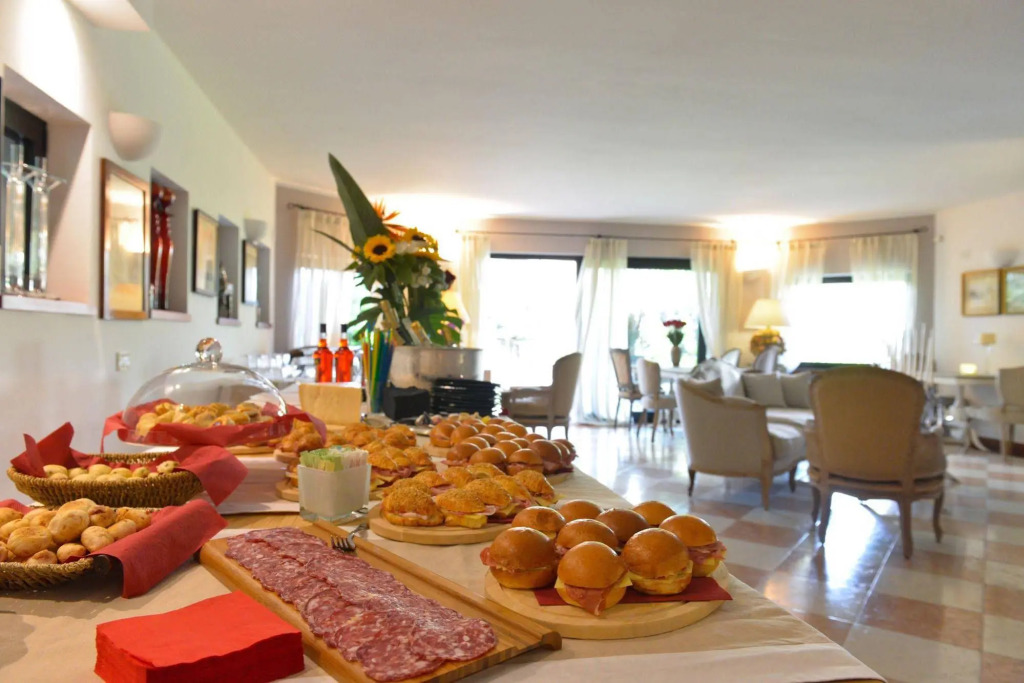 Like Home Boutique Hotel 3 min, Orio Airport