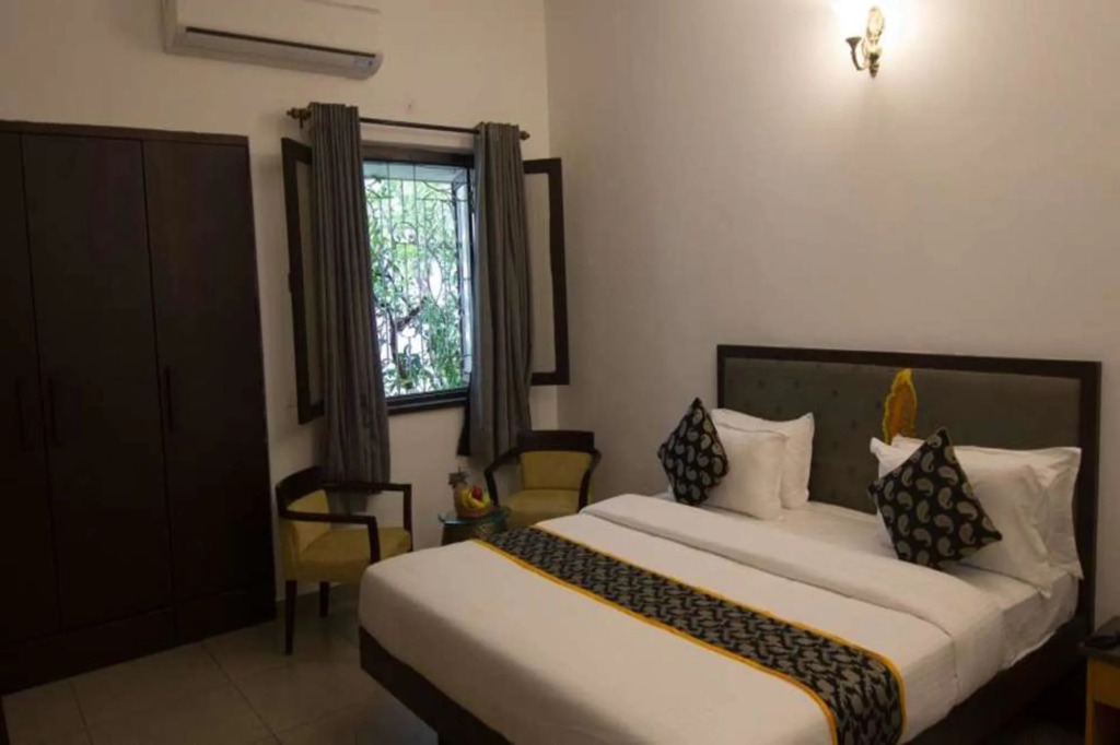 The Ten Suites