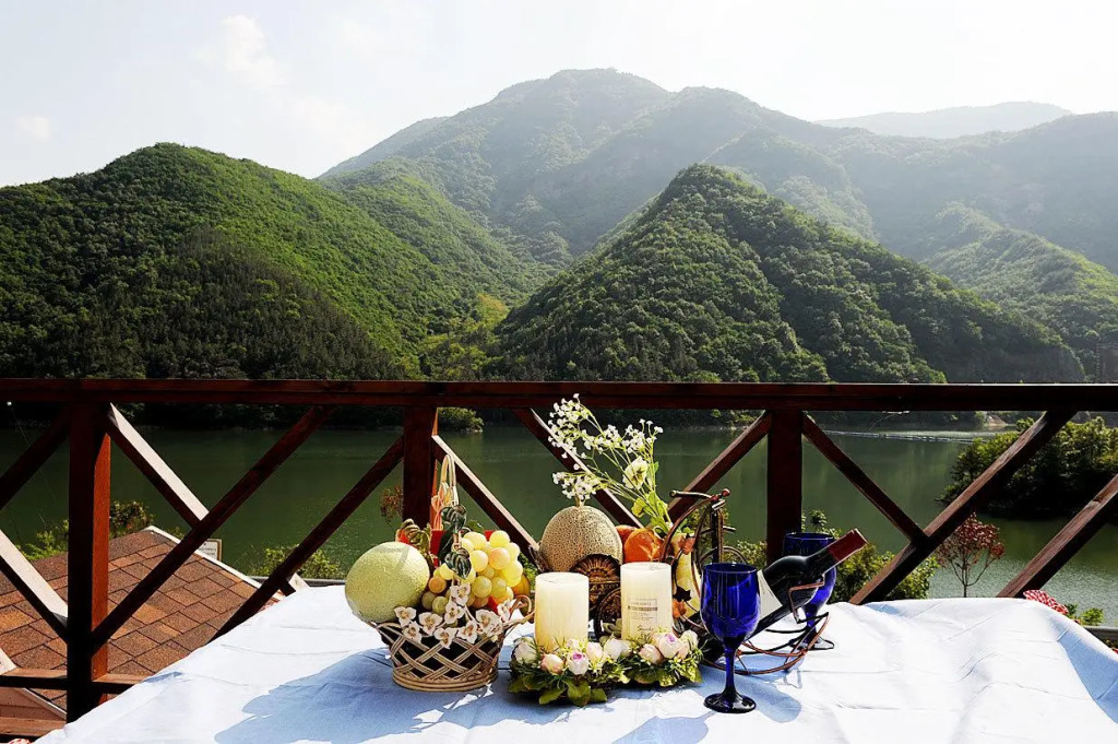 Moojoo Jeonmangdae Pension