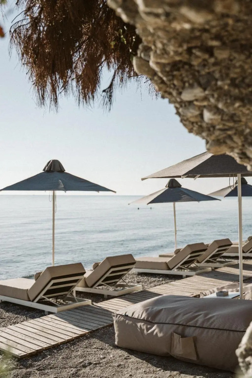 Akrotiri Olympus Luxury Suites