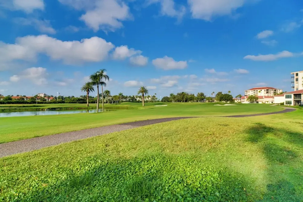 Isla Del Sol Condo ~ 2 Miles to St Pete Beach!