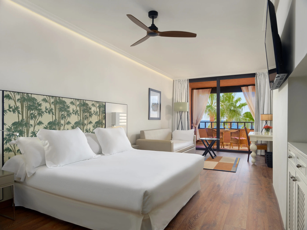 Отель H10 Costa Adeje Palace