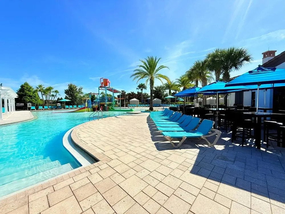 Family Villa in Windsor Lazy River BBQ Pool