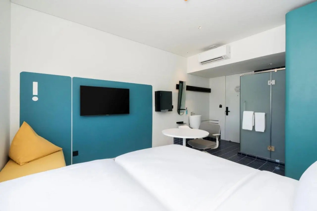 GO Hotel Bowin at Robinson Lifestyle Bowin
