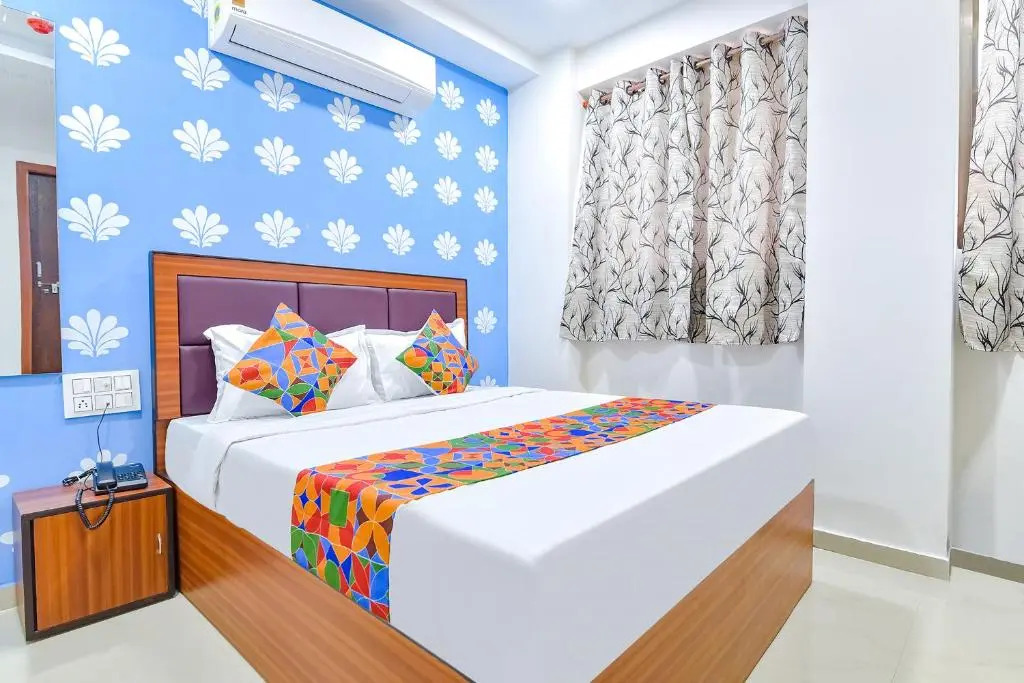 FabHotel Green Park - Nr Geeta Mandir