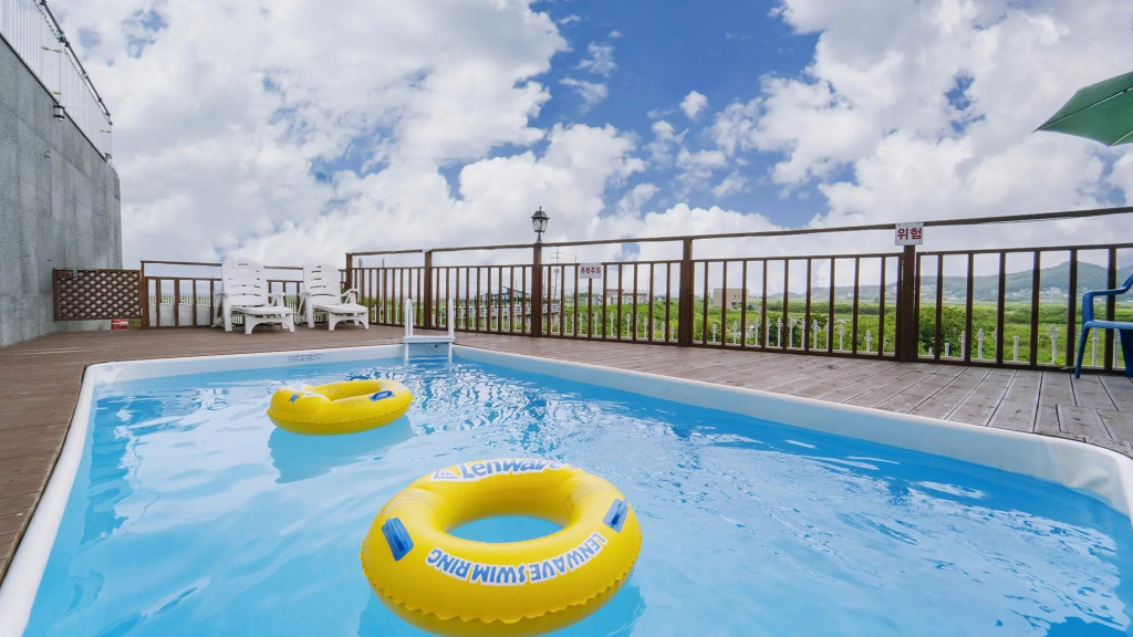 Ganghwa Hemingway Spa Pension