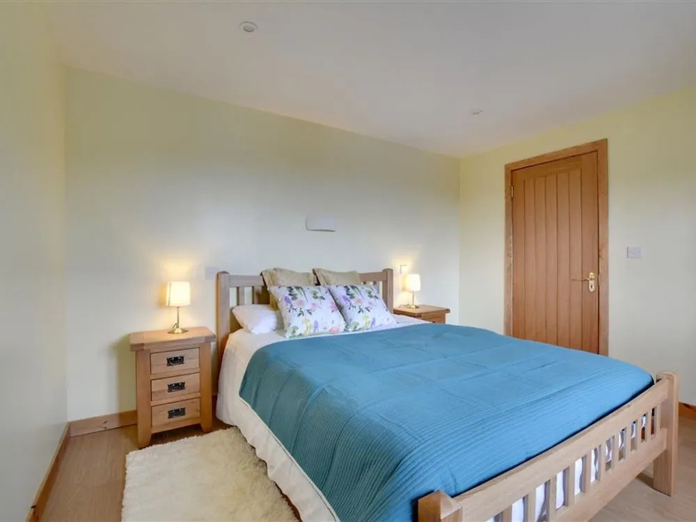 Quaint Holiday Home in Boughton Lees With Garden