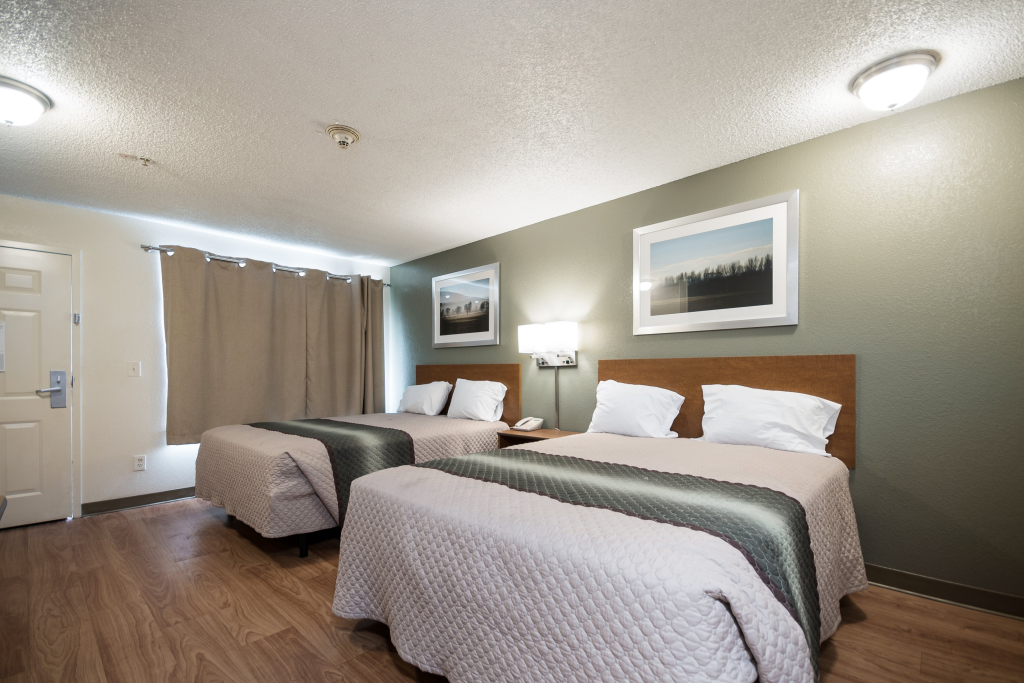 HomeTowne Studios by Red Roof Seattle - Kent/Des Moines