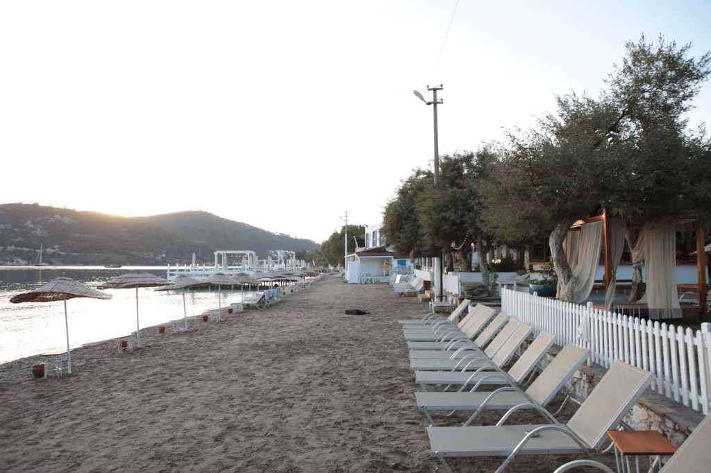 Daphnis Hotel