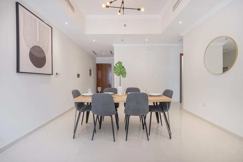 Luxe Apartments near Dubai Mall, Burj Khalifa - Pool, Gym, & Parking by Sojo Stay